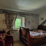 Court Au Château Le But Leguillac-de-l'Auche