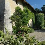 Court Au Château Le But *