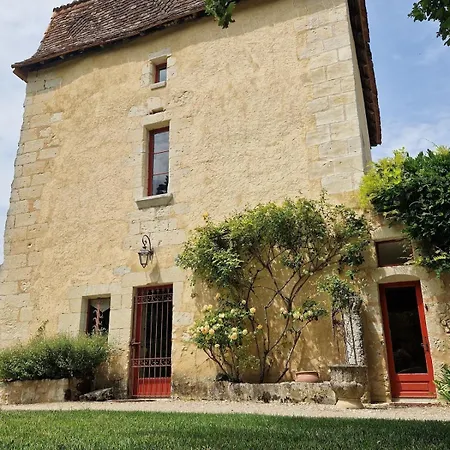 Sejour Court Au Chateau Le But