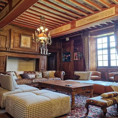 Βίλα Sejour Court Au Chateau Le But *