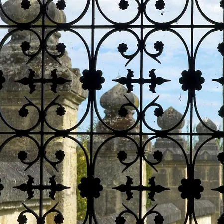 Sejour Court Au Chateau Le But Vila