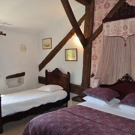 Vila Sejour Court Au Chateau Le But Leguillac-de-l'Auche