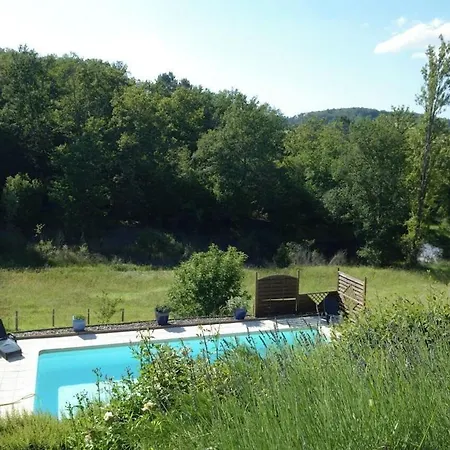 Vila Sejour Court Au Chateau Le But Leguillac-de-l'Auche
