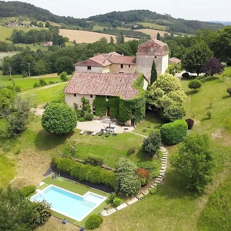Vila Sejour Court Au Chateau Le But *